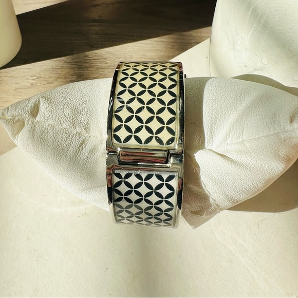 NEW CC Geo Cuff Watch - Picture 4 of 11